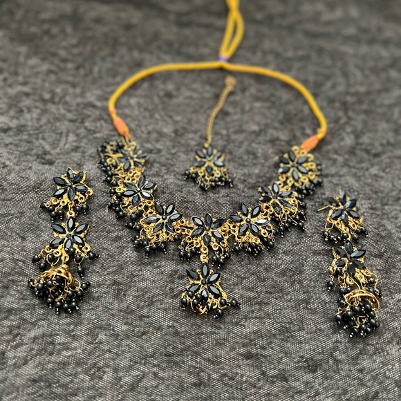 Indian Pakistani jhumka necklace earrings set - Picture 2 of 16